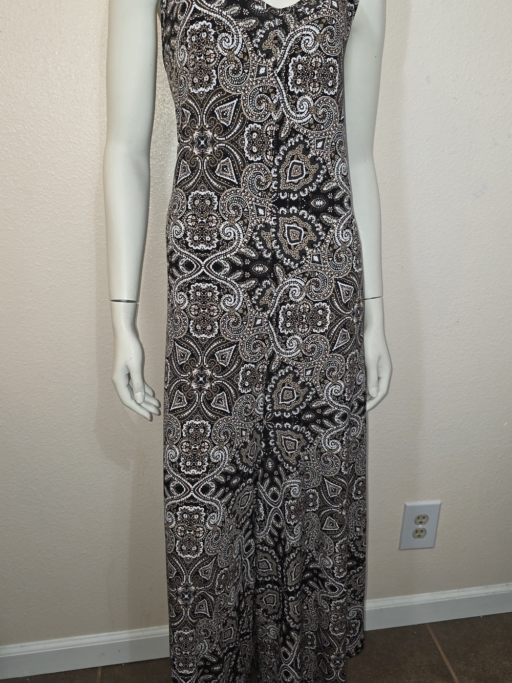 Sami & Jo Black and White Paisley Sleeveless Jumpsuit